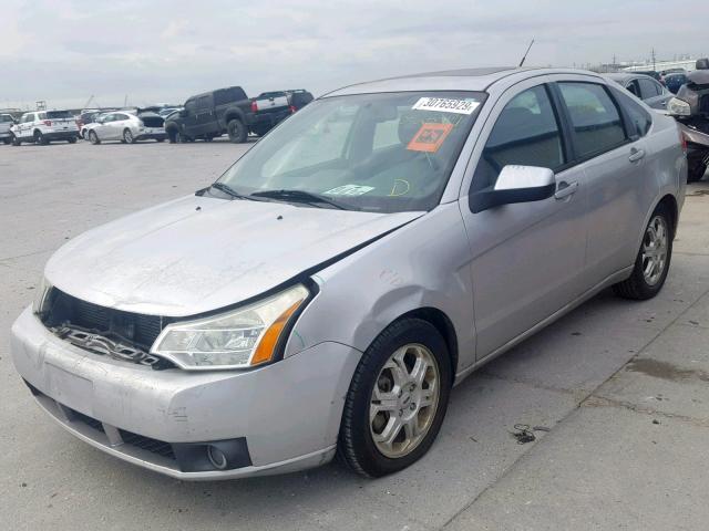 1FAHP36N09W118052 - 2009 FORD FOCUS SES SILVER photo 2