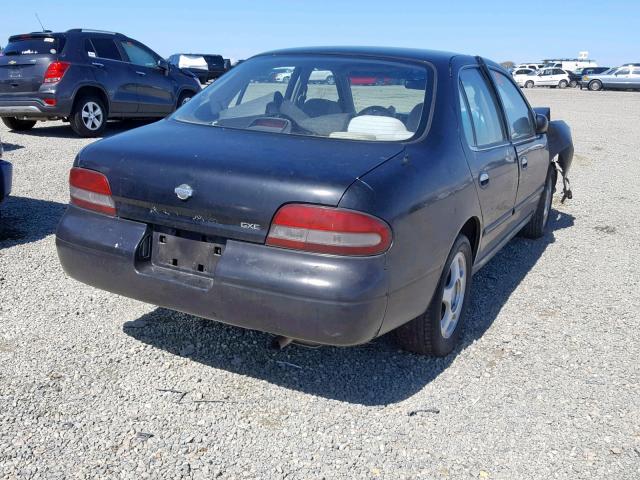 1N4BU31D3SC142690 - 1995 NISSAN ALTIMA XE BLACK photo 4