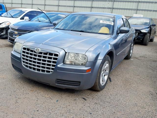 2C3LA43R17H892751 - 2007 CHRYSLER 300 SILVER photo 2