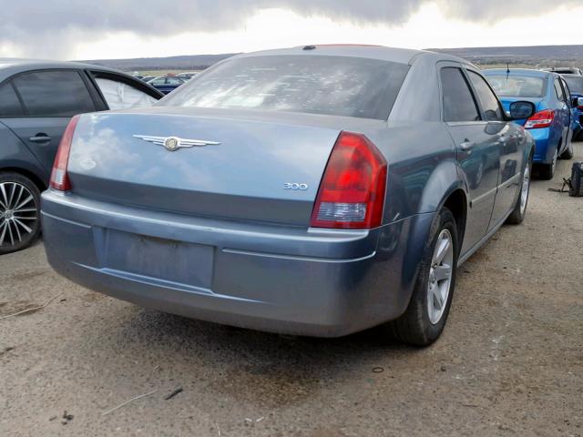 2C3LA43R17H892751 - 2007 CHRYSLER 300 SILVER photo 4