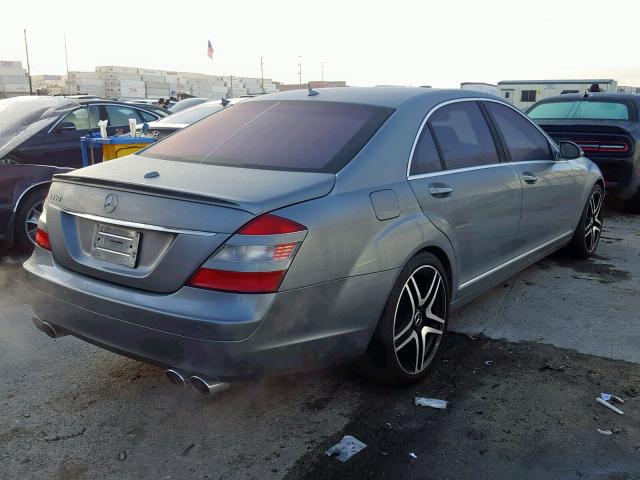 WDDNG71X27A049751 - 2007 MERCEDES-BENZ S 550 SILVER photo 4