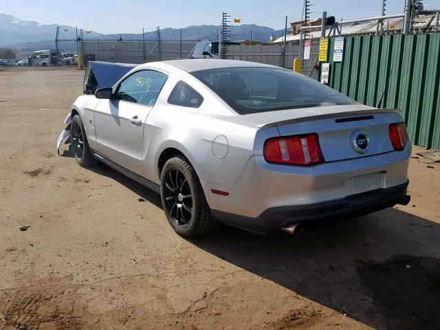 1ZVBP8CH3A5147726 - 2010 FORD MUSTANG GT SILVER photo 3