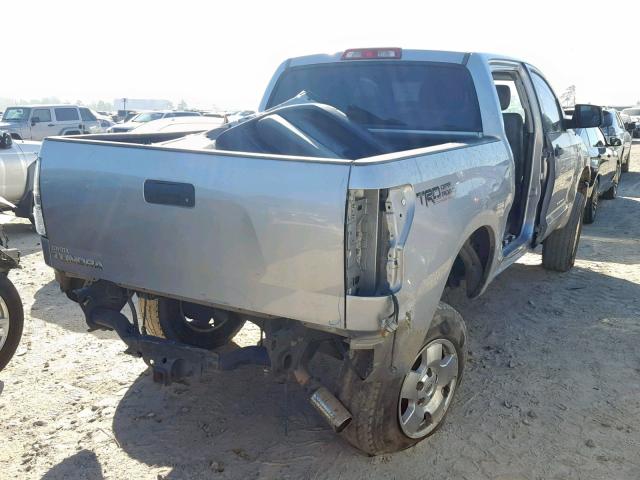 5TFEV54118X040419 - 2008 TOYOTA TUNDRA CRE SILVER photo 4