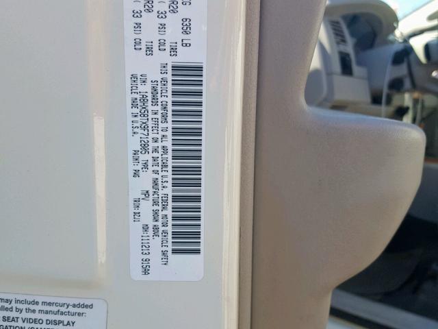 1A8HX58TX9F712805 - 2009 CHRYSLER ASPEN LIMI WHITE photo 10