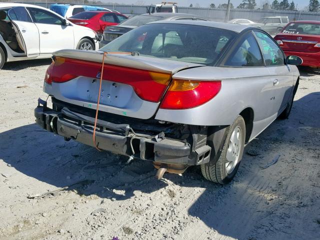 1G8ZY12712Z200877 - 2002 SATURN SC2 SILVER photo 4