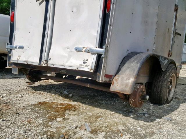 5C7EE10174D000237 - 2004 UTILITY TRAILER 白色 照片 9