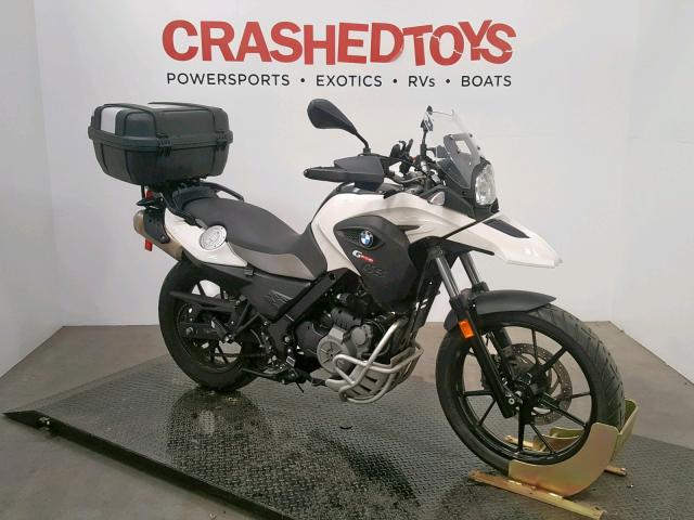 WB1018902EZY95506 - 2014 BMW G650 GS WHITE photo 18