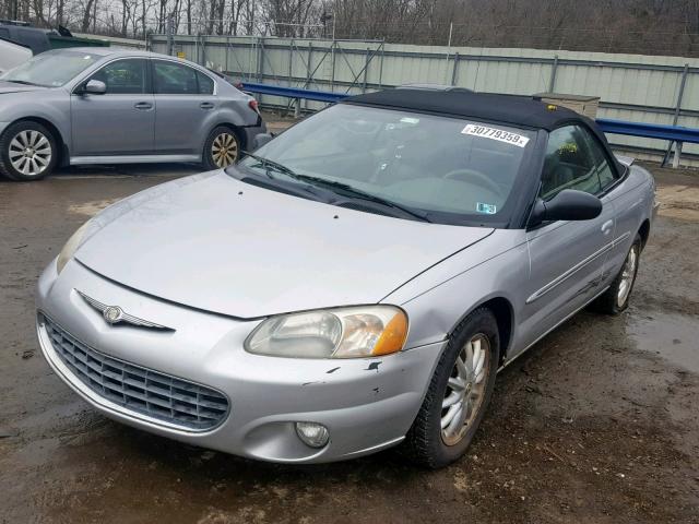 1C3EL55R32N152043 - 2002 CHRYSLER SEBRING LX SILVER photo 2