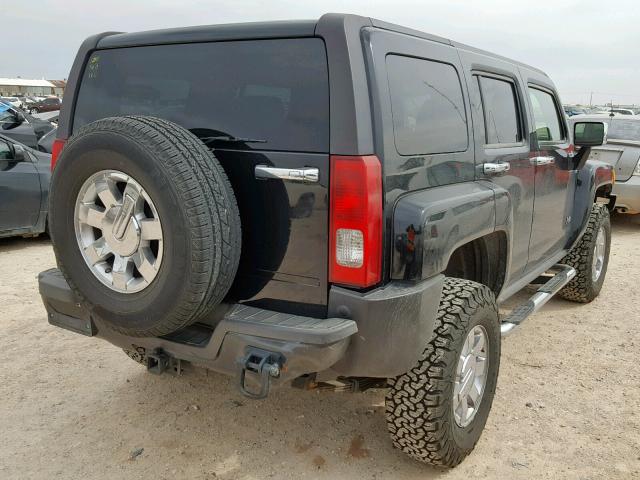 5GTDN13E978176128 - 2007 HUMMER H3 BLACK photo 4