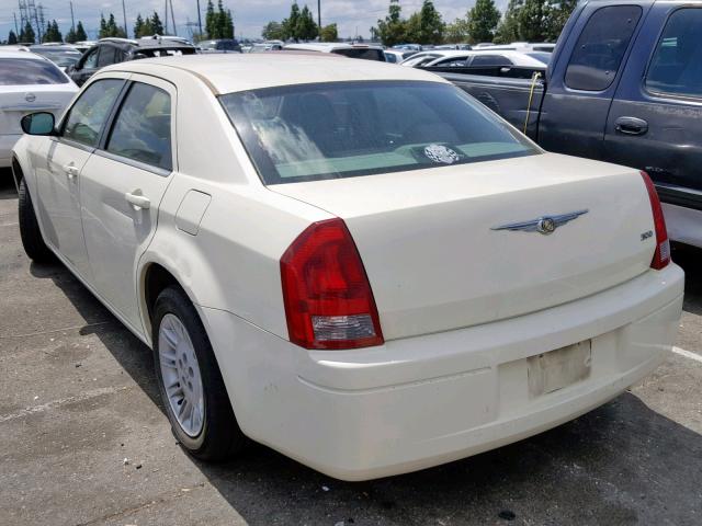 2C3KA43R67H617954 - 2007 CHRYSLER 300 WHITE photo 3