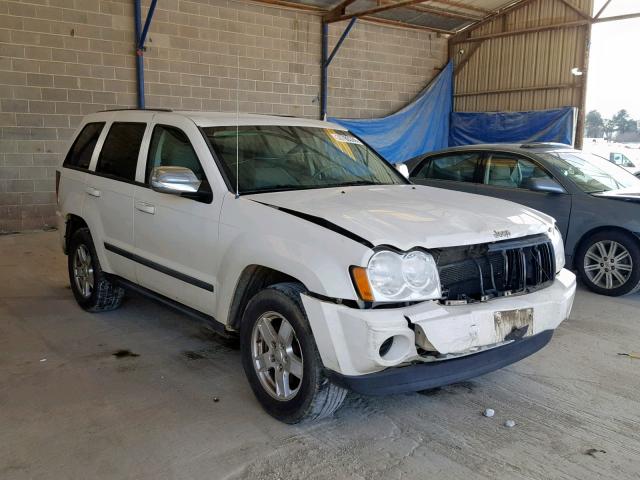 1J8GR48K57C597262 - 2007 JEEP GRAND CHER WHITE photo 1