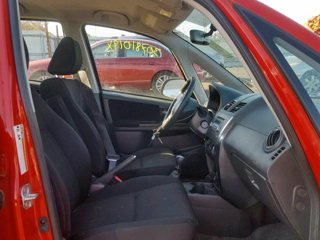 JS2YB5A30B6302638 - 2011 SUZUKI SX4 RED photo 5