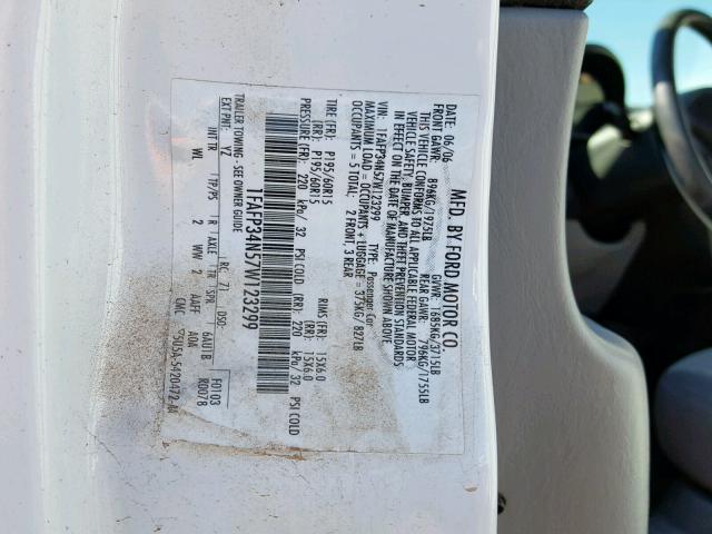 1FAFP34N57W123299 - 2007 FORD FOCUS ZX4 WHITE photo 10