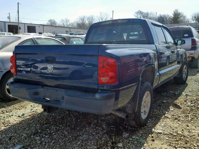 1D7HW28K46S715286 - 2006 DODGE DAKOTA QUA BLUE photo 4