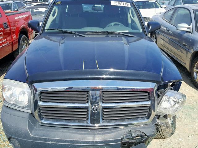 1D7HW28K46S715286 - 2006 DODGE DAKOTA QUA BLUE photo 7