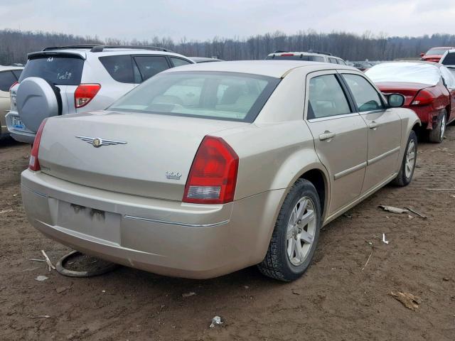 2C3KA53G76H496032 - 2006 CHRYSLER 300 TOURIN GOLD photo 4