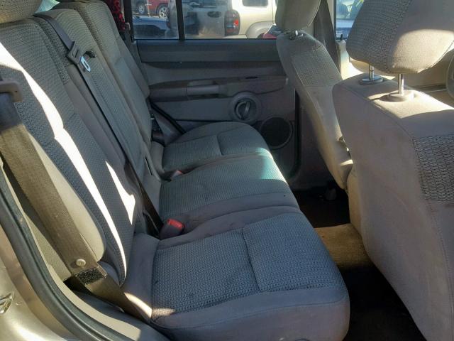 1J8HG48K96C264510 - 2006 JEEP COMMANDER TAN photo 6