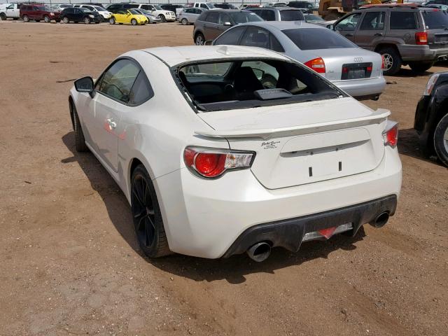 JF1ZNAA11G9707691 - 2016 TOYOTA SCION FR-S WHITE photo 3