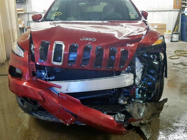 1C4PJMCB0GW162217 - 2016 JEEP CHEROKEE L MAROON photo 9