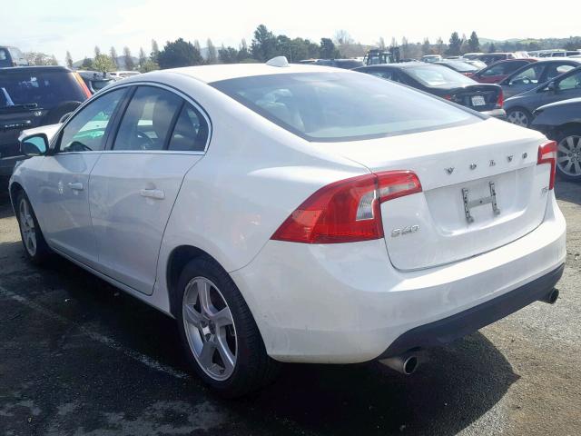 YV1612FS7D1229863 - 2013 VOLVO S60 T5 WHITE photo 3