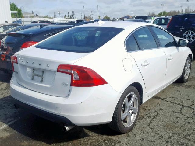 YV1612FS7D1229863 - 2013 VOLVO S60 T5 WHITE photo 4