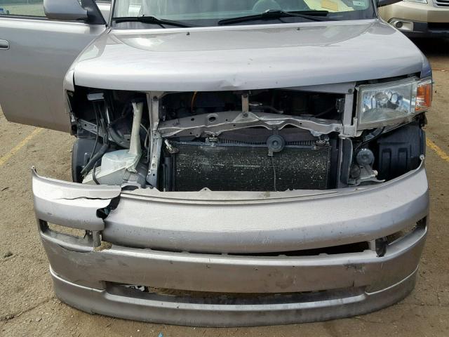 JTLKT324364089750 - 2006 TOYOTA SCION XB 灰色 照片 9
