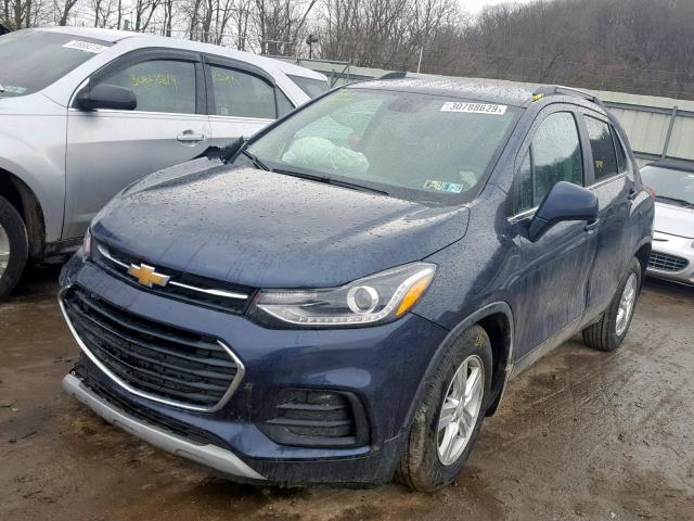 3GNCJLSB7JL327632 - 2018 CHEVROLET TRAX 1LT BLUE photo 2