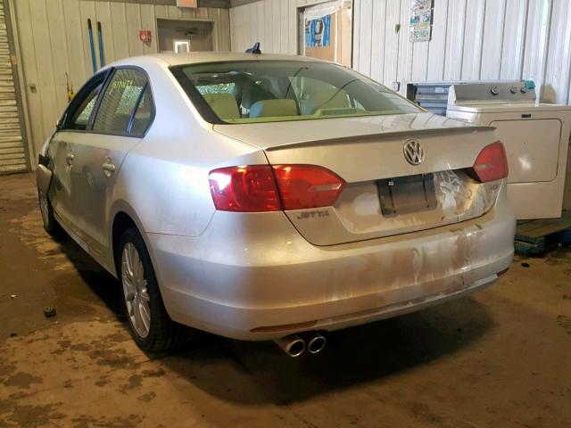 3VWLL7AJ7BM086957 - 2011 VOLKSWAGEN JETTA TDI SILVER photo 3