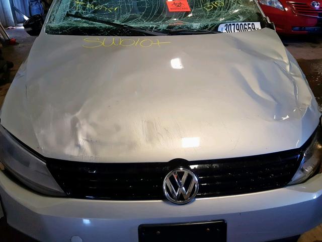 3VWLL7AJ7BM086957 - 2011 VOLKSWAGEN JETTA TDI SILVER photo 7