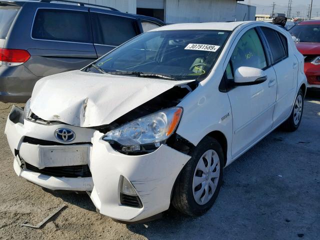 JTDKDTB33D1541419 - 2013 TOYOTA PRIUS C WHITE photo 2