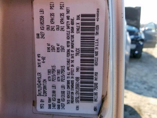 1B7GL12X12S661498 - 2002 DODGE DAKOTA BAS GRAY photo 10