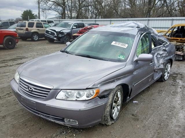 KMHFC46F86A056061 - 2006 HYUNDAI AZERA SE SILVER photo 2