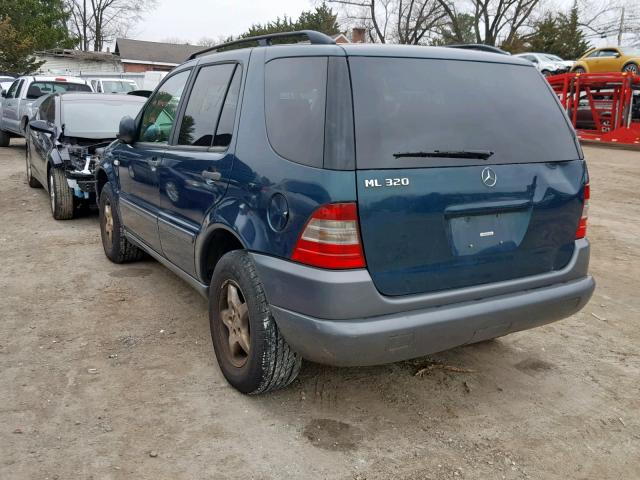 4JGAB54E5XA127859 - 1999 MERCEDES-BENZ ML 320 GREEN photo 3