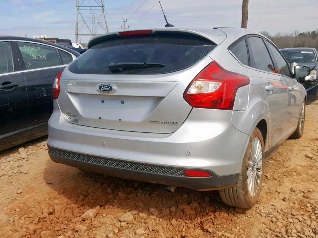 1FAHP3N2XCL360587 - 2012 FORD FOCUS TITA SILVER photo 4