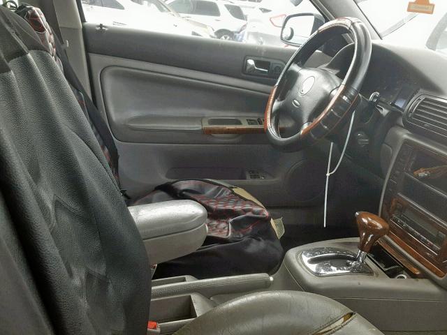 WVWPD23BXYP302300 - 2000 VOLKSWAGEN PASSAT GLX 黑色 照片 5