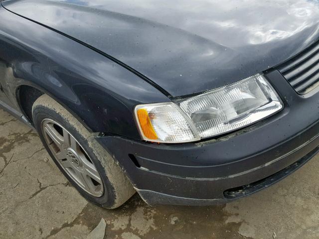 WVWPD23BXYP302300 - 2000 VOLKSWAGEN PASSAT GLX 黑色 照片 9