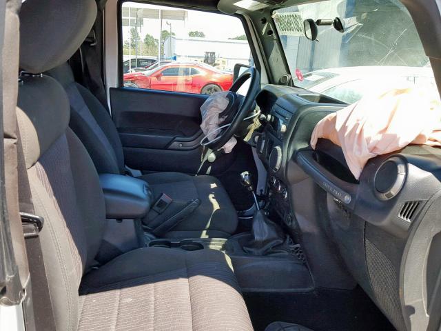 1C4AJWAG4CL226979 - 2012 JEEP WRANGLER S SILVER photo 5