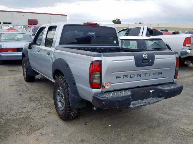 1N6ED27T12C394807 - 2002 NISSAN FRONTIER C SILVER photo 3