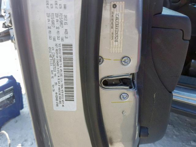 1C4NJCBAXGD675318 - 2016 JEEP COMPASS SP Күміс фото 10