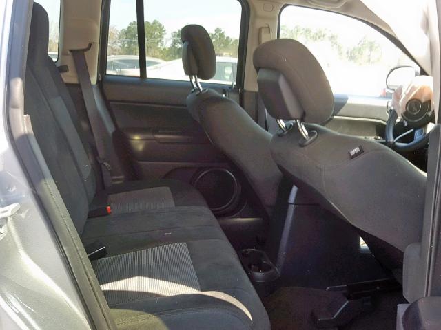 1C4NJCBAXGD675318 - 2016 JEEP COMPASS SP Күміс фото 6