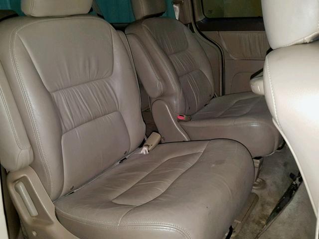 5FNRL18042B028820 - 2002 HONDA ODYSSEY EX GOLD photo 6
