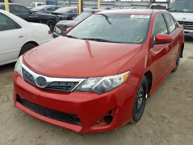 4T1BF1FK5CU550499 - 2012 TOYOTA CAMRY BASE 红色 照片 2