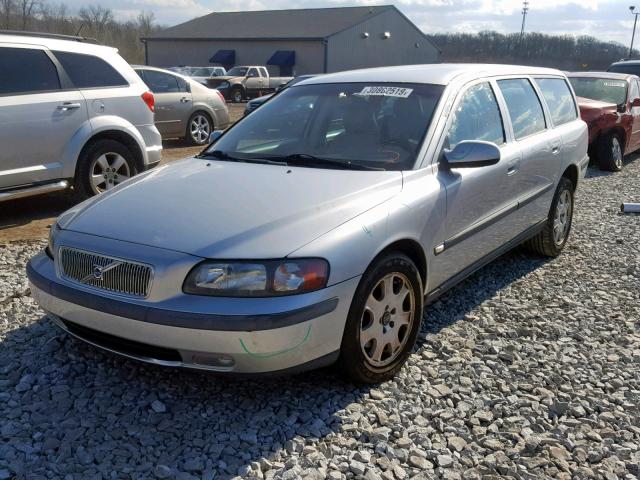 YV1SW53D811023907 - 2001 VOLVO V70 T5 TUR SILVER photo 2