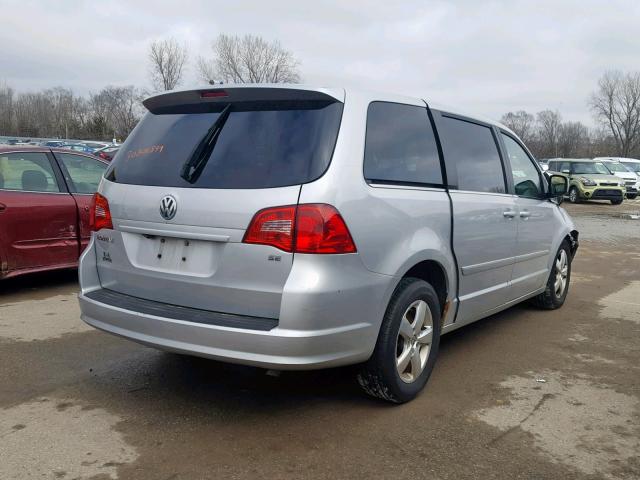 2V8HW34199R545854 - 2009 VOLKSWAGEN ROUTAN SE SILVER photo 4