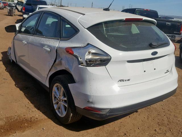 1FADP3K21GL267448 - 2016 FORD FOCUS SE WHITE photo 3