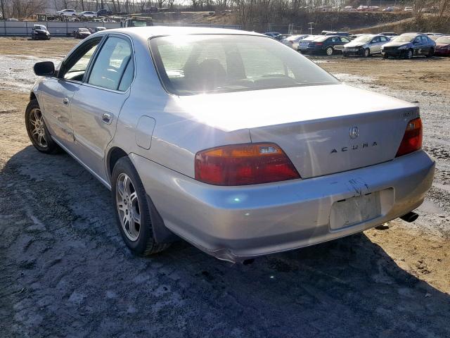 19UUA5665YA064730 - 2000 ACURA 3.2TL SILVER photo 3