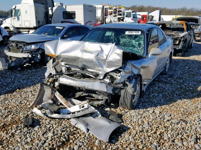 JH4KA96542C002752 - 2002 ACURA 3.5RL SILVER photo 2