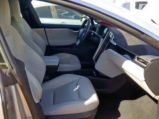 5YJSA1E28GF156496 - 2016 TESLA MODEL S فضي صورة 5