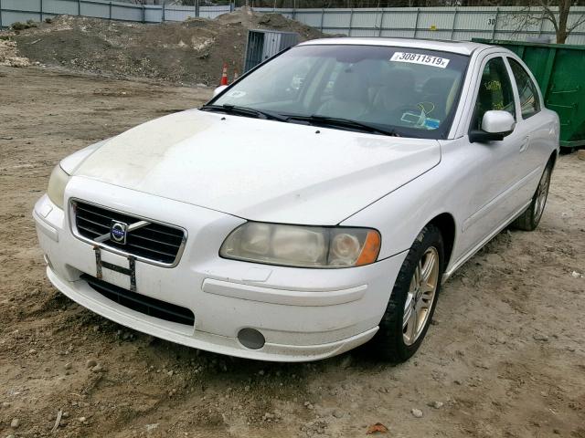 YV1RS592X72639434 - 2007 VOLVO S60 2.5T WHITE photo 2