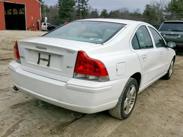 YV1RS592X72639434 - 2007 VOLVO S60 2.5T WHITE photo 4